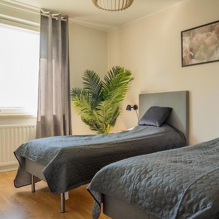Design Apartment With Lake View, Sauna, Fireplace Рованиеми Экстерьер фото