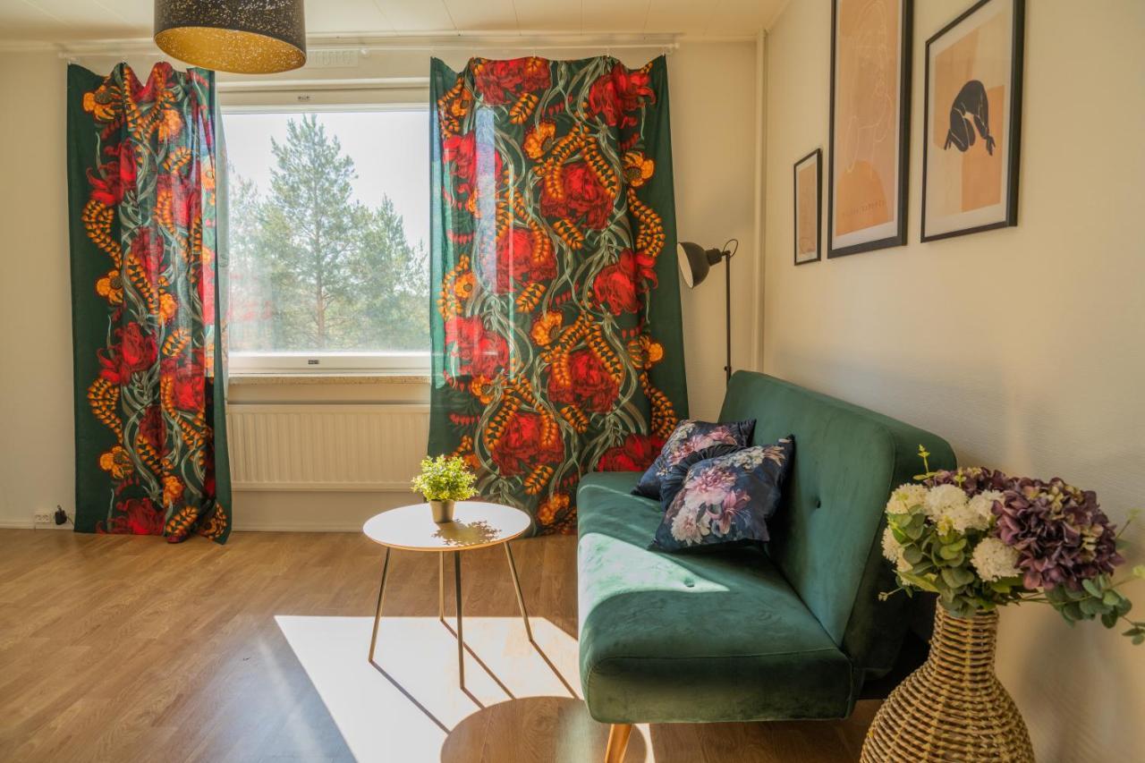 Design Apartment With Lake View, Sauna, Fireplace Рованиеми Экстерьер фото